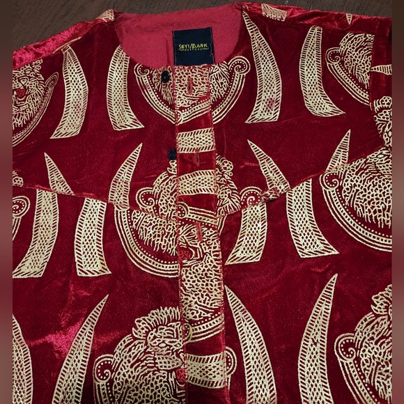 NWOT ... Seyimark Red and Gold Patterned Top / Shirt - Picture 7 of 11